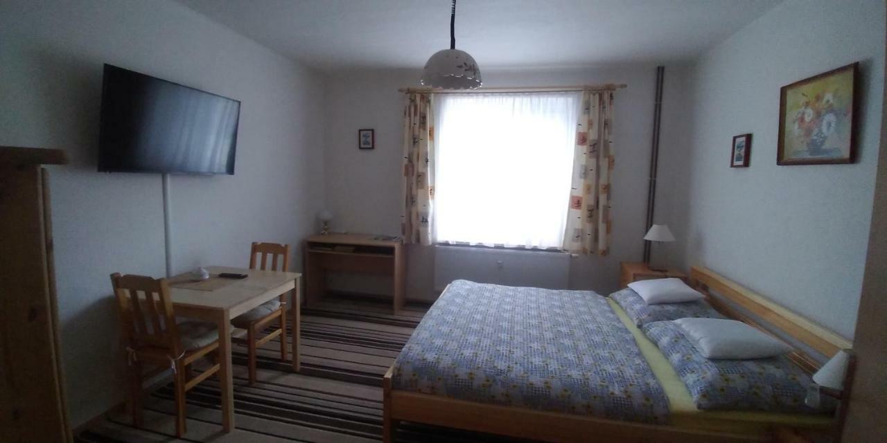 Apartman U Potoka Apartment Sadov Luaran gambar